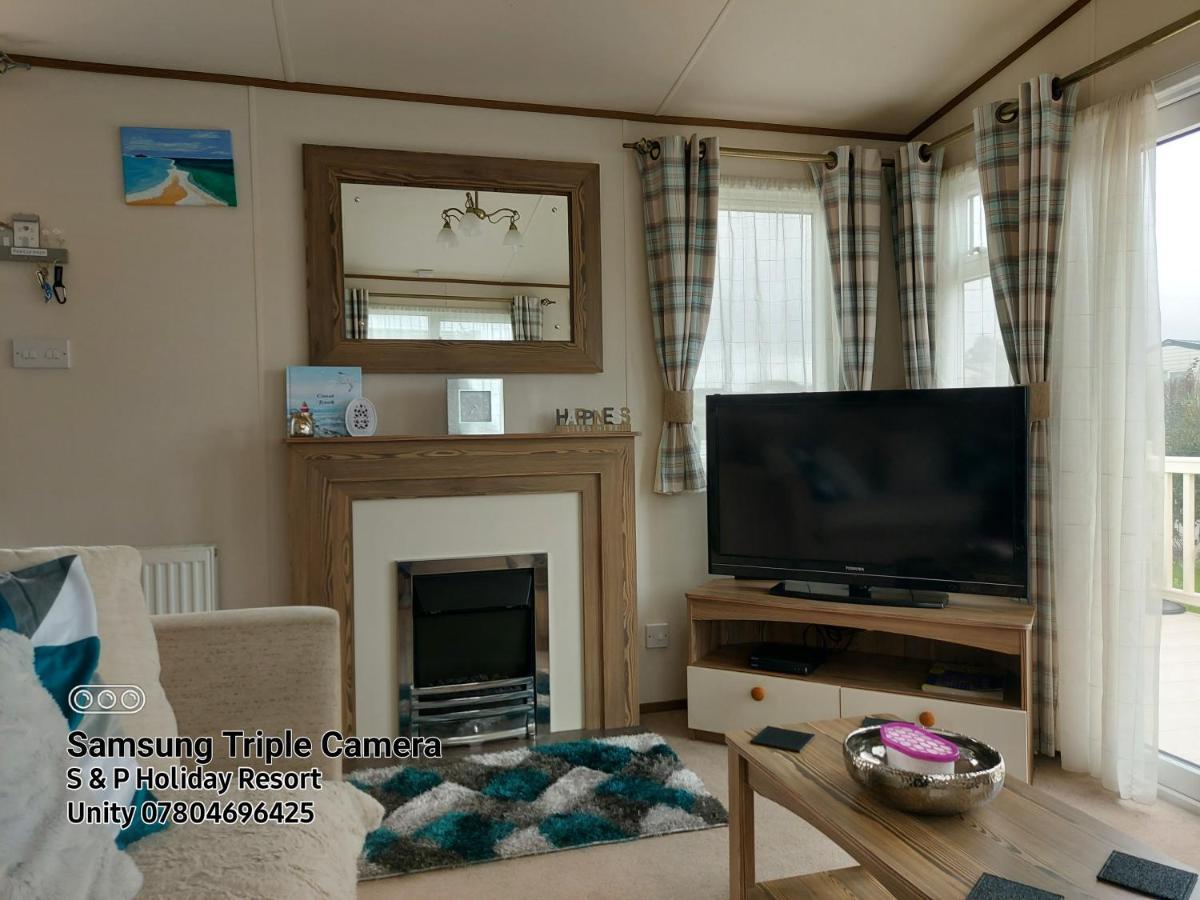 149 Holiday Resort Unity 3 Bedroom Passes Included Брин Екстериор снимка