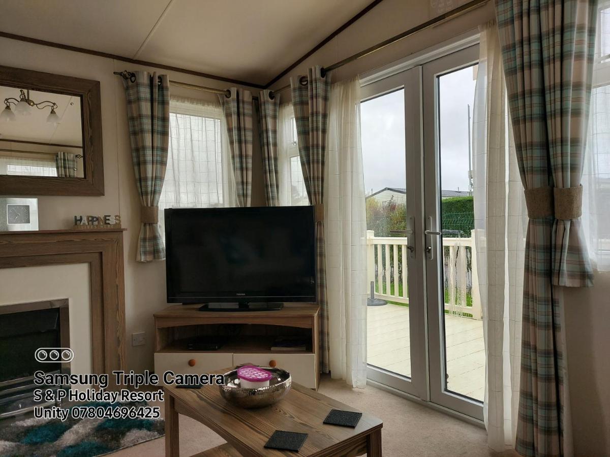149 Holiday Resort Unity 3 Bedroom Passes Included Брин Екстериор снимка