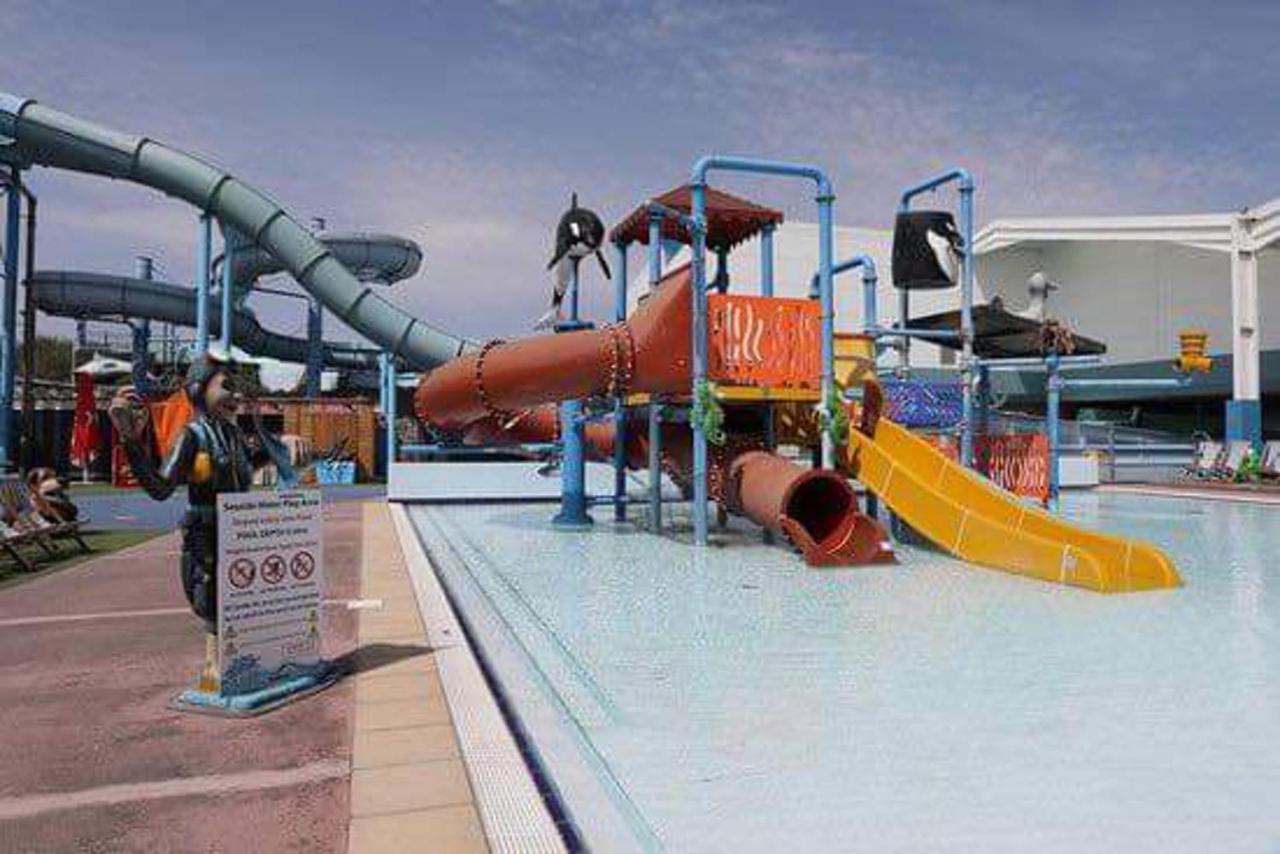 149 Holiday Resort Unity 3 Bedroom Passes Included Брин Екстериор снимка